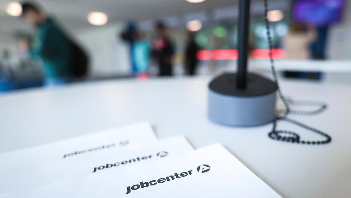 Arbeitsmarkt: Mehr als drei Millionen Menschen ohne Job