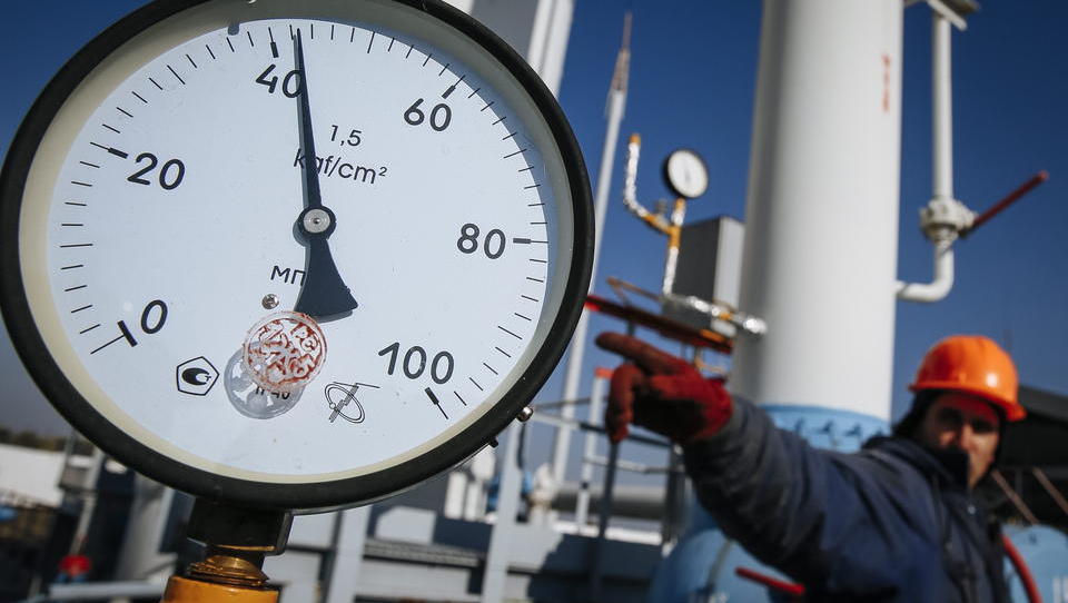 Gazprom muss Milliardenstrafe an Ukraine zahlen, Putin droht Europa