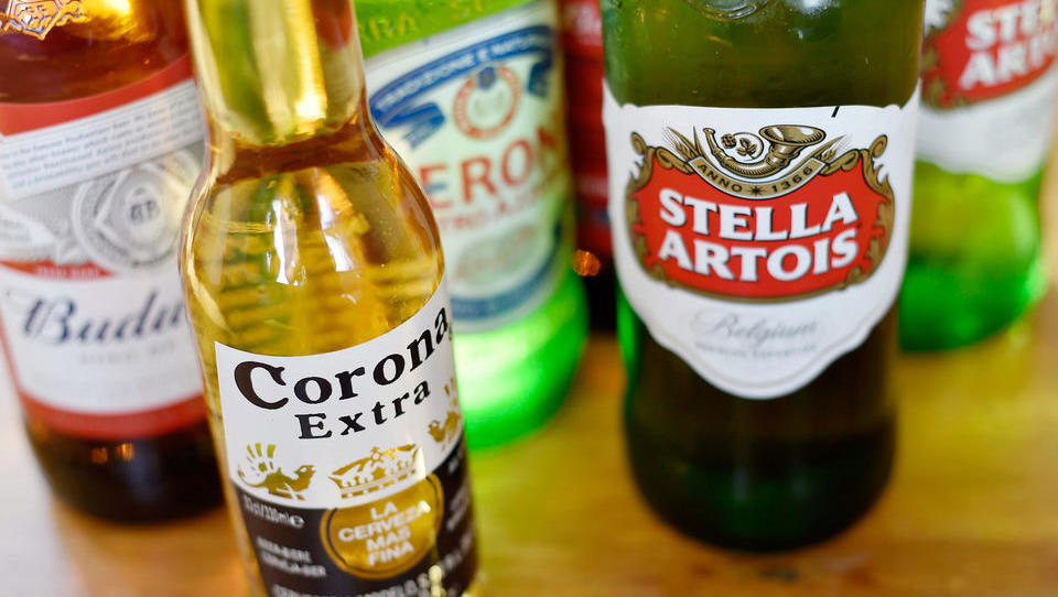 US-Amerikaner verzichten auf Corona-Bier aus Angst vor dem Corona-Virus