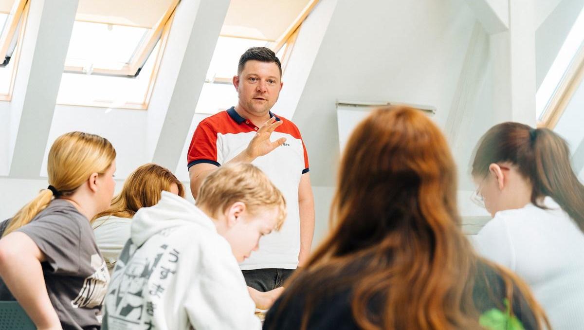 Bildung für die Zukunft  SOS-Kinderdorf Thüringen im Einsatz für die Demokratie  