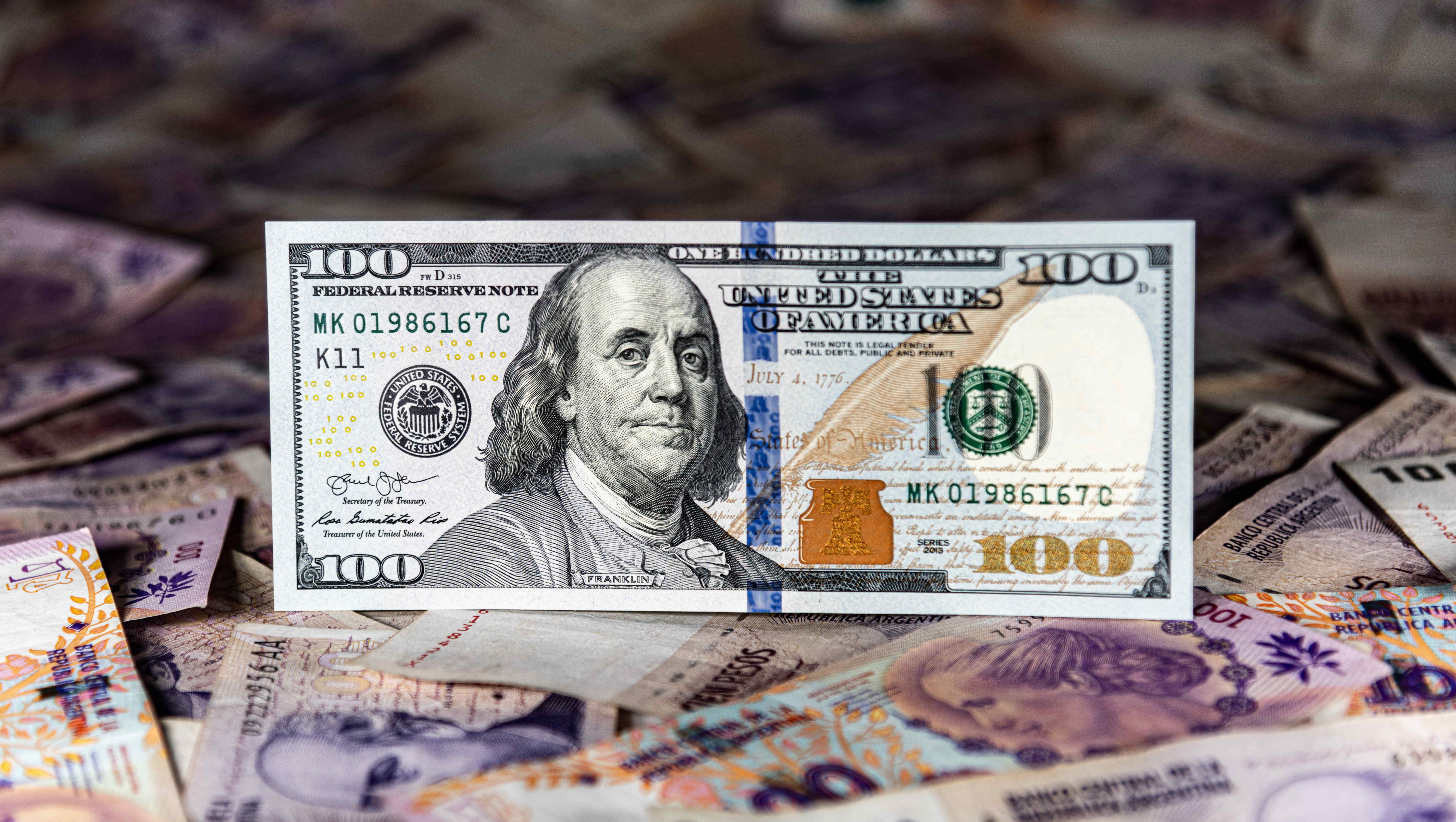 Argentinien: Libertärer Präsident könnte Peso durch Dollar ersetzen