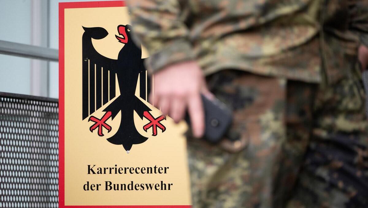Bundeswehr: Wehrdienst-Fragebogen ignoriert? Dann droht ein Bußgeld