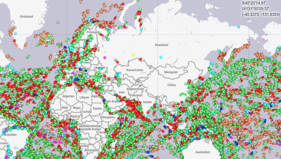 Schiffsdaten: Außergewöhnlich hohes Verkehrsaufkommen auf internationalen Seewegen