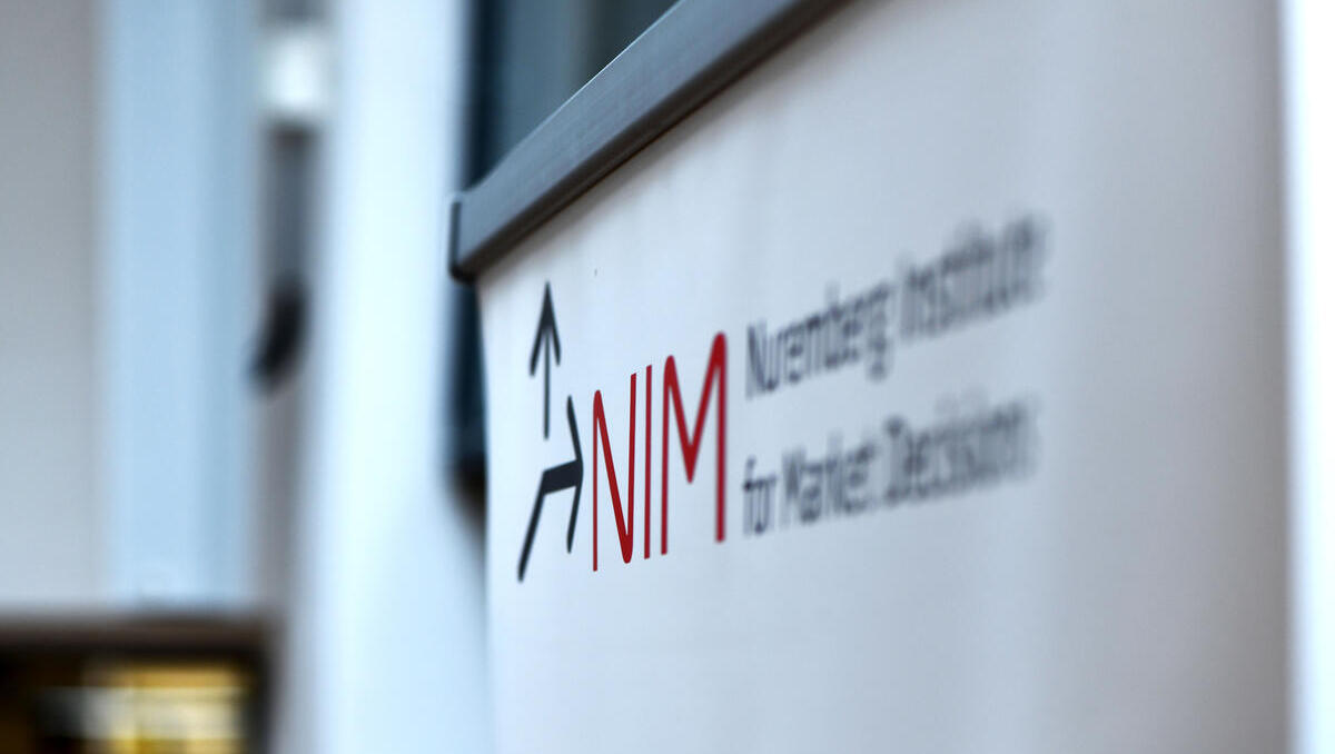 Steuer auf Kontoguthaben? Konsumklima auf ein Jahrestief - Marktforscher wollen höhere Ausgaben anheizen