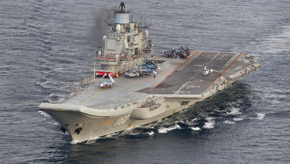 Russland kündigt Angriffe auf Söldner von Flugzeugträger an