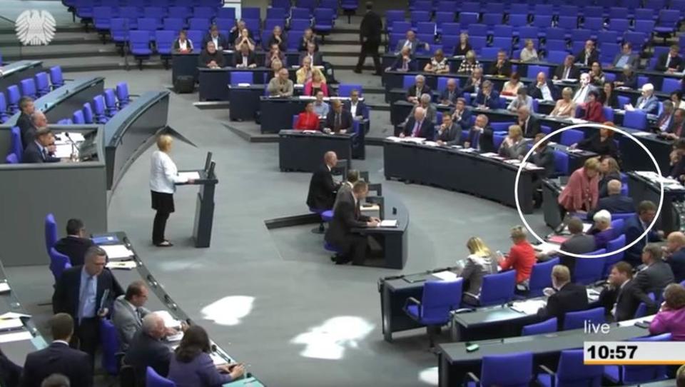 Bundestagspräsident weist Merkel vor versammeltem Plenum zurecht