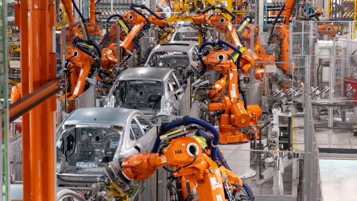 Deutsche Industrie: Rapider Stellenabbau von fast einer halben Million Arbeitsplätze 