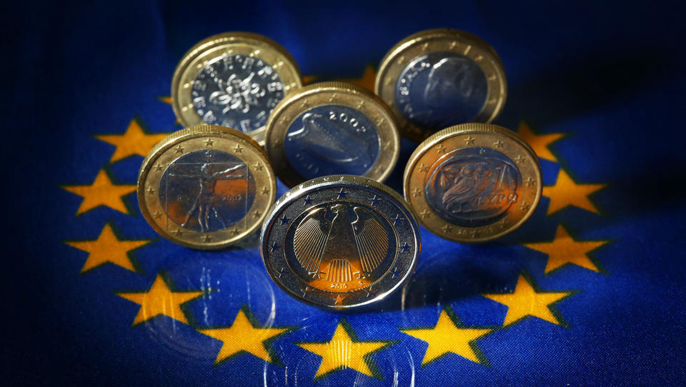Anleger reißen sich um neue EU-Anleihen