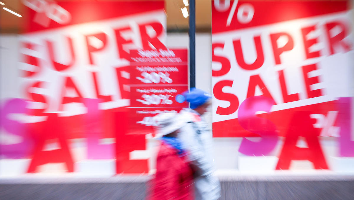 Studie: Falsches Timing beim Einkauf kostet Verbraucher viel Geld