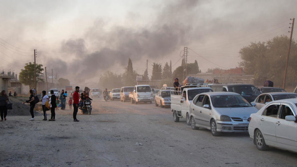 Tausende Menschen nach türkischer Militäroffensive in Syrien auf der Flucht