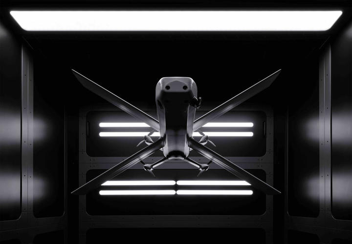 Helsing-Drone-HX-2-Hero-67b48db7105b2-67b48db710fc2.jpg