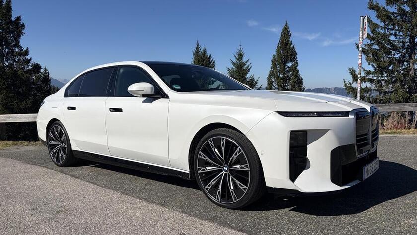 BMW 7er im Test: Hightech ohne Herz? Der Verbrenner schlägt zurück