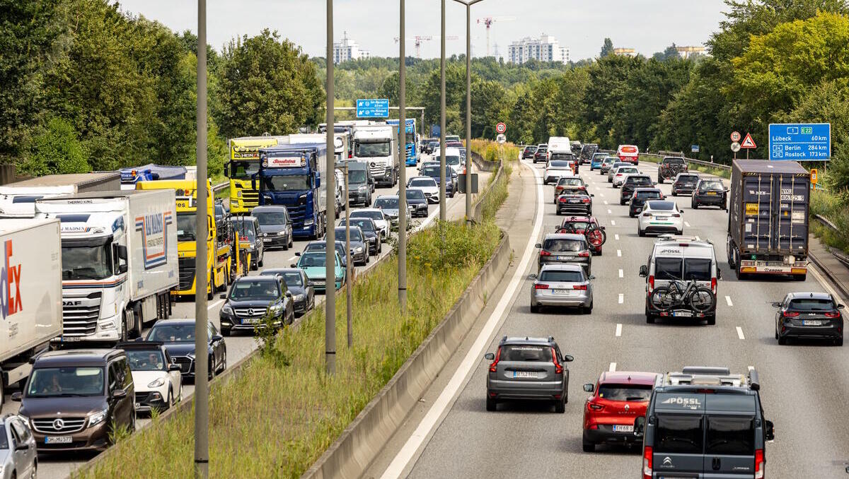 Rhein-Niedrigwasser: Minister will Lkw-Fahrverbot an Sonn- und Feiertagen kippen