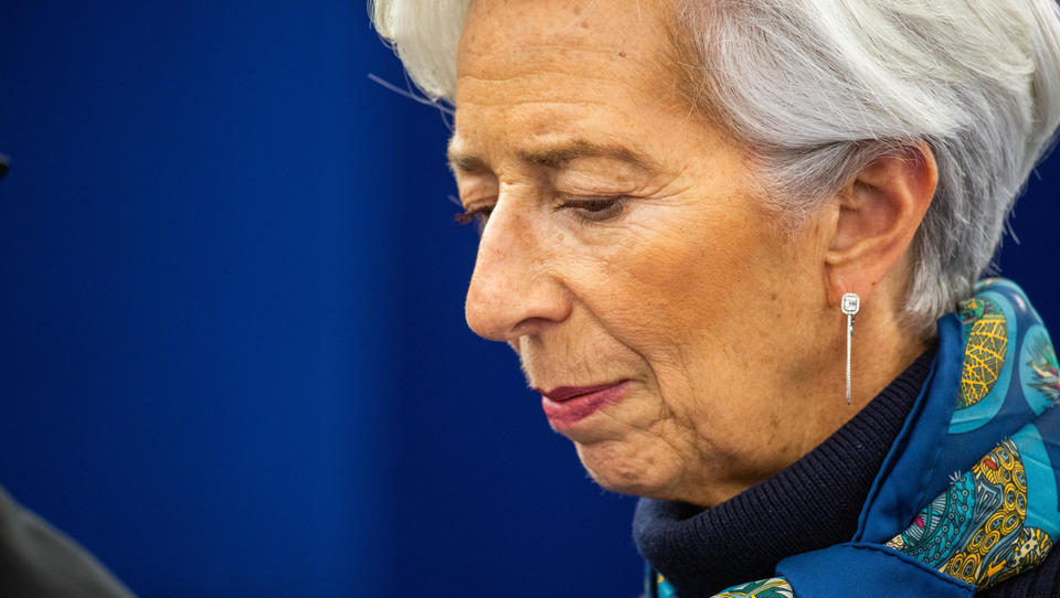 Lagarde entschuldigt sich für Absturz von Italiens Staatsanleihen