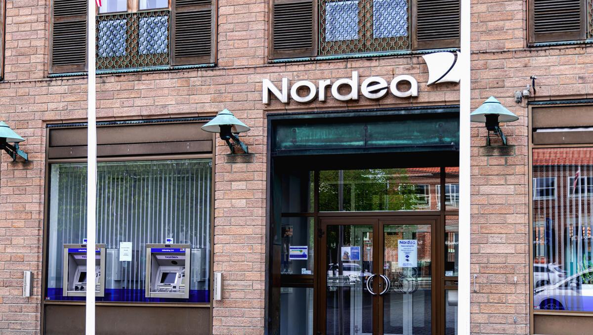 Finanzsektor im Umbau: Stellenabbau treibt Fachkräfte in neue Branchen