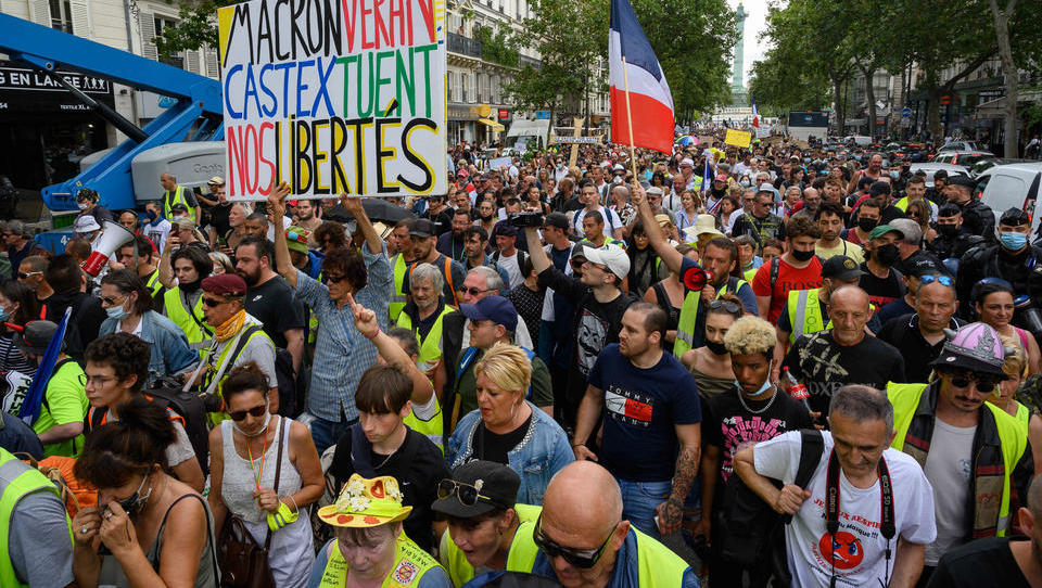 Erneut Proteste gegen strengere Corona-Regeln in Frankreich