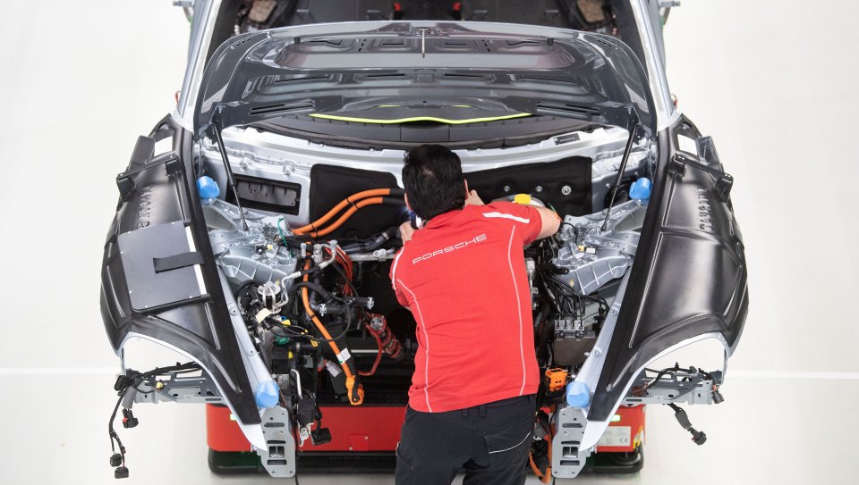 Porsche will in Tübingen Batteriezellfabrik bauen