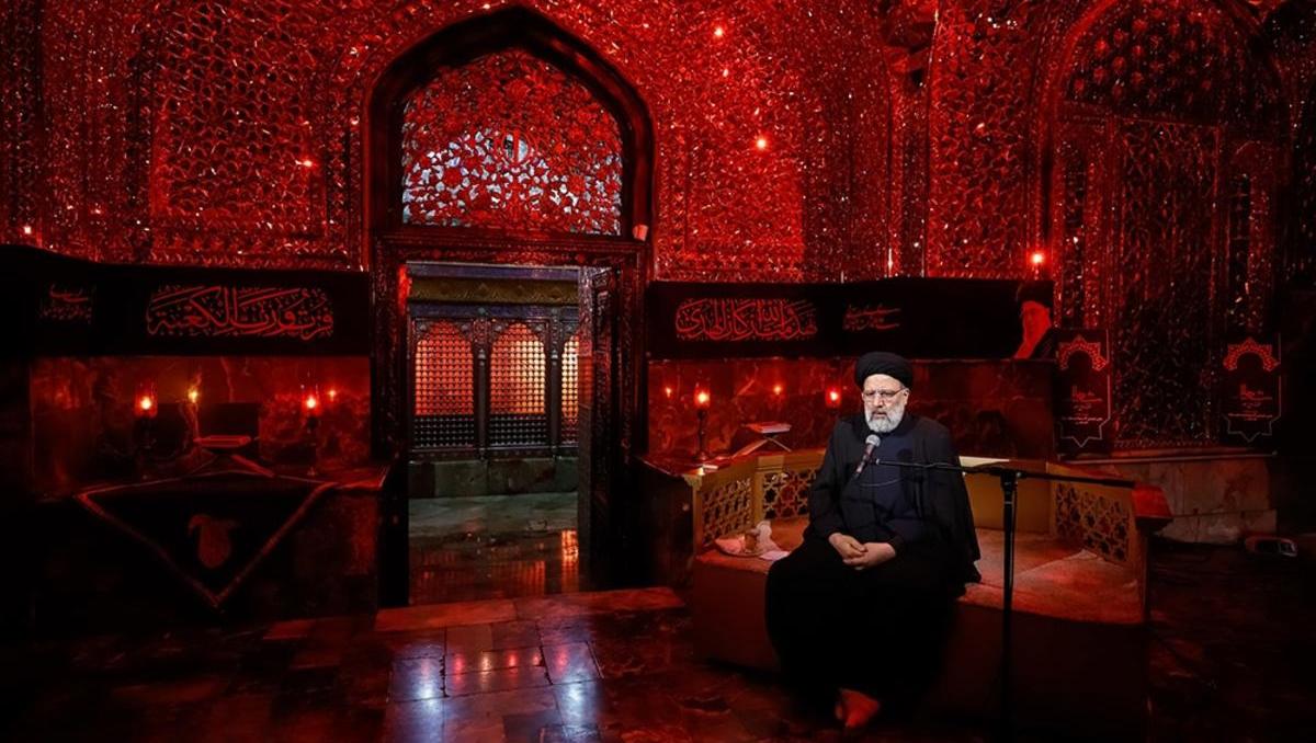 Blutiger Mullah - Irans Regierungschef muss verfolgt werden