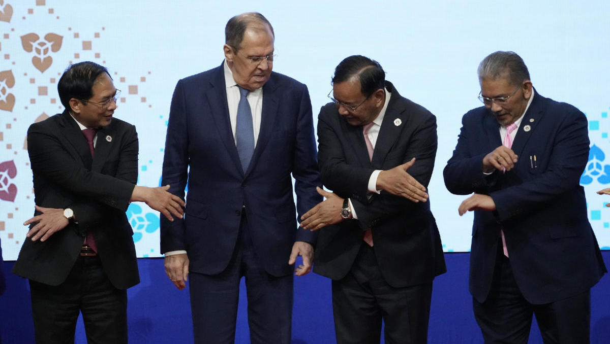 Außenminister Chinas und Russlands brüskieren Japan