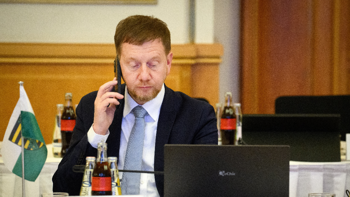 Ostdeutsche Wirtschaft tritt auf die Bremse: Geschäftsklima sinkt erneut