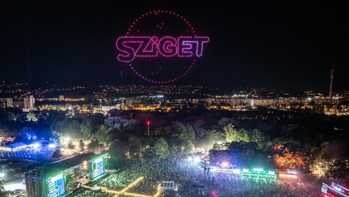 Drohnen-Shows: Das Start-up Skydance will mit 1.000 Drohnen Europas Himmel erobern