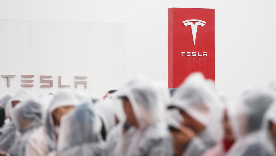 Absatz von Tesla in China bricht ein: Neues aus der Firmenwelt vom 19.05.