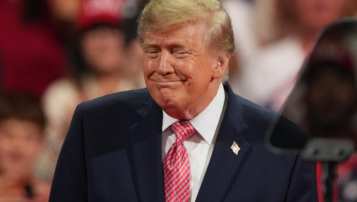 Verhandlungen ohne Selenskyj: Trump plant Dreier-Treffen mit Putin und Xi  