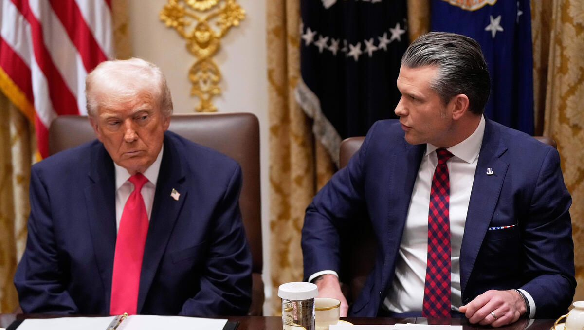 Trumps Verteidigungsminister im Sturm: Angeklagt des möglichen Kriegsverbrechens