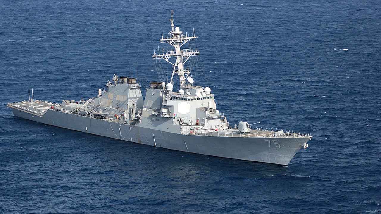 Russische Marine beobachtet US-Zerstörer im Schwarzen Meer