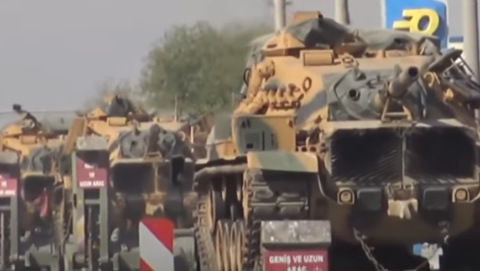 Gefährliche Falschnachricht richtig gestellt: Die Türkei verlegt keine Panzer an Grenze zu Griechenland
