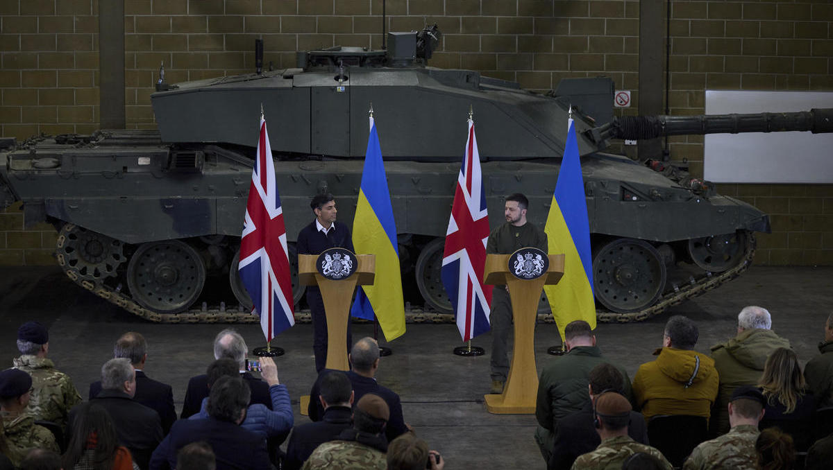 Großbritannien liefert Uran-Munition an Ukraine