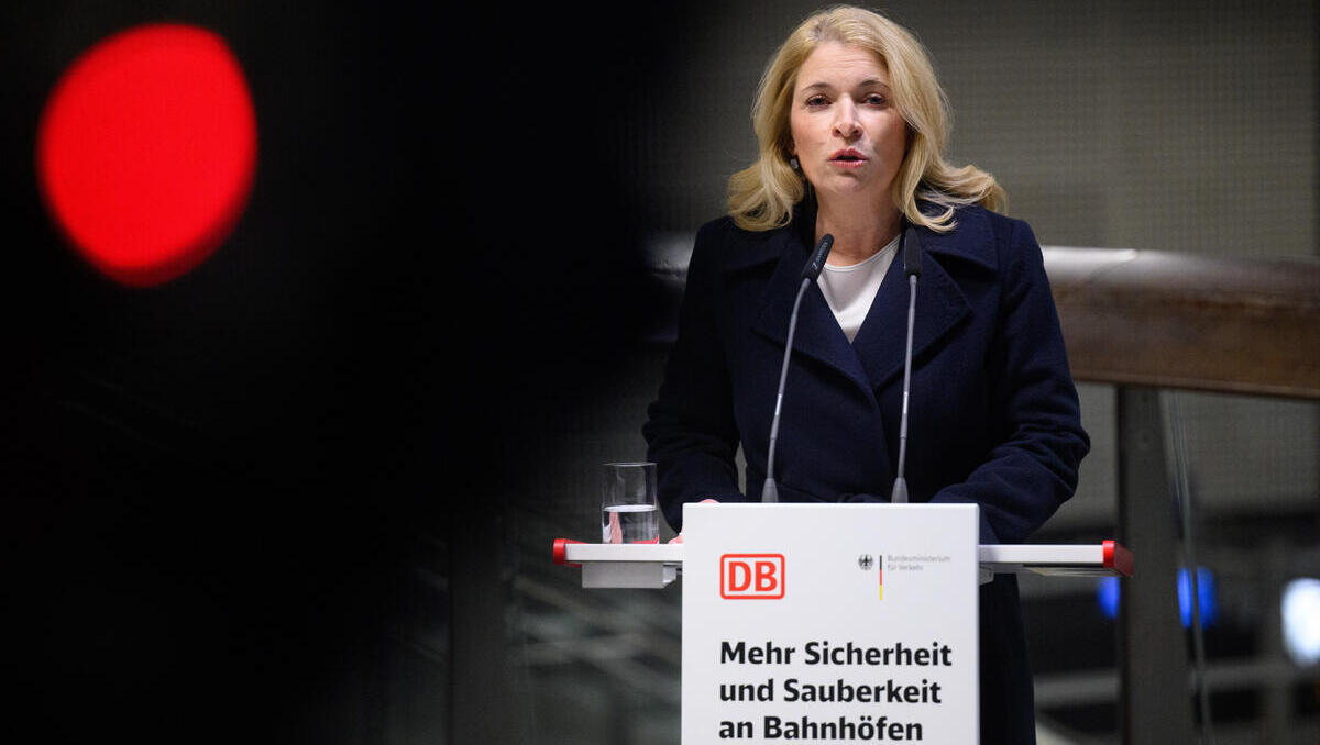 Bahnchefin Palla räumt in der Konzernleitung auf: Einsparungen im Volumen von 500 Millionen Euro