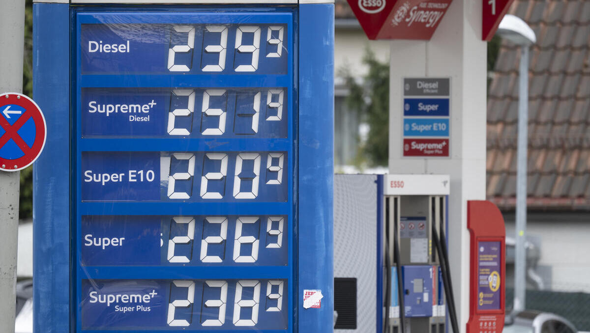 Benzinpreise: Trendwende bei Super, Rekorde bei Diesel
