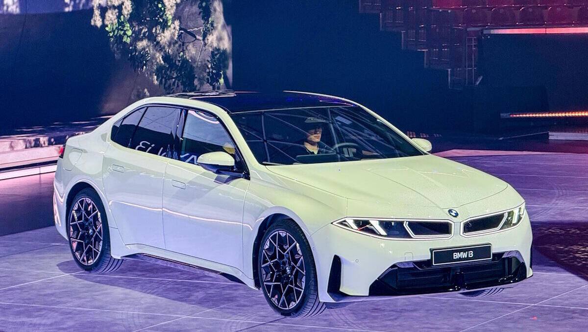 BMW-Aktie: Münchener Autobauer setzt auf KI – jede fünfte Führungsposition soll wegfallen