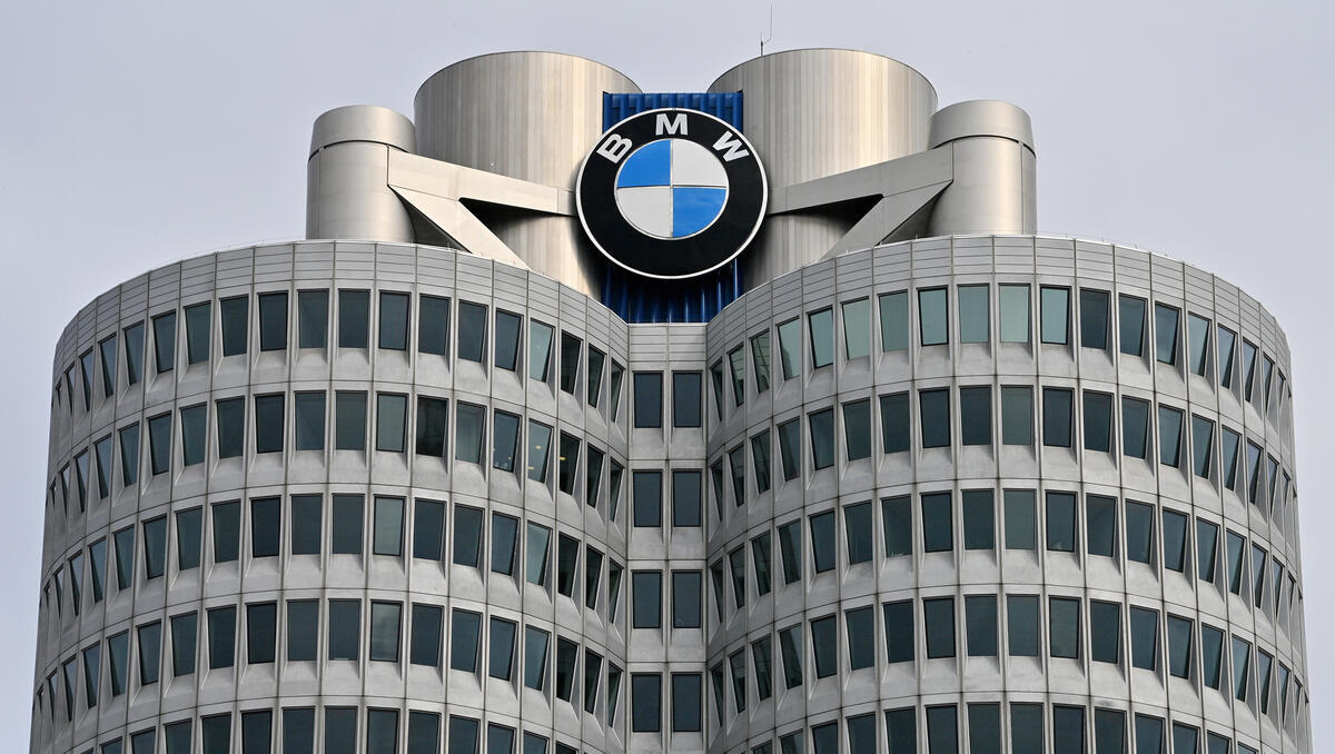 BMW-Aktie trotzt Gewinneinbruch: Sollten Anleger jetzt die BMW-Aktie kaufen?