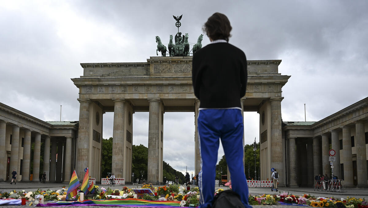 Fragen nach dem CSD-Anschlag: Warum war der verurteilte Täter Abdul B. nicht in Haft?