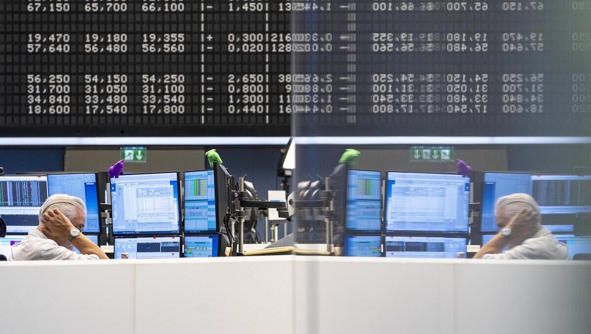 DAX-Kurs aktuell über 25.000 Punkten: Start der Berichtssaison im Fokus