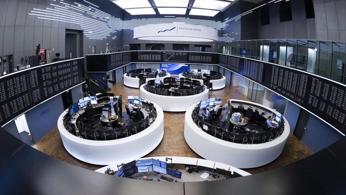 DAX-Kurs aktuell: Erholung geht am Freitag weiter