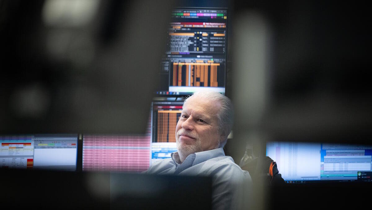 DAX-Kurs aktuell: Konsolidierung und Notenbanken im Fokus