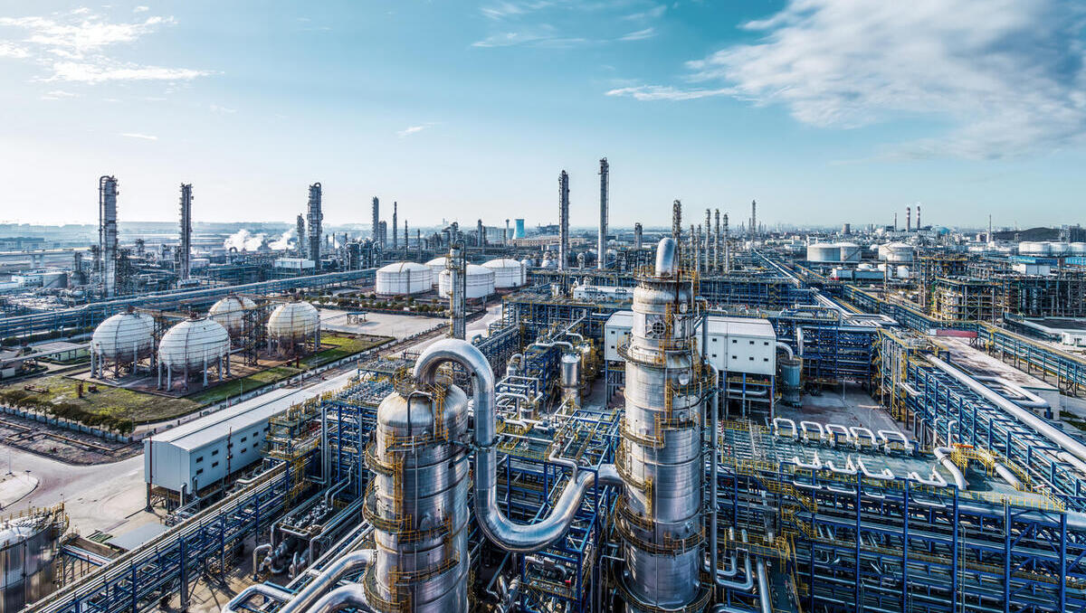 Deutsche Industrie schlägt Alarm: Steigende Kosten, geopolitische Risiken und politische Unsicherheiten belasten massiv