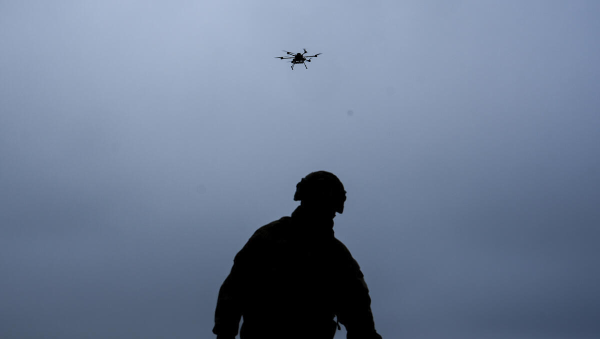 Droneshield-Aktien stürzen ab: Anleger stoßen die Rüstungsaktie massenhaft ab – die Hintergründe