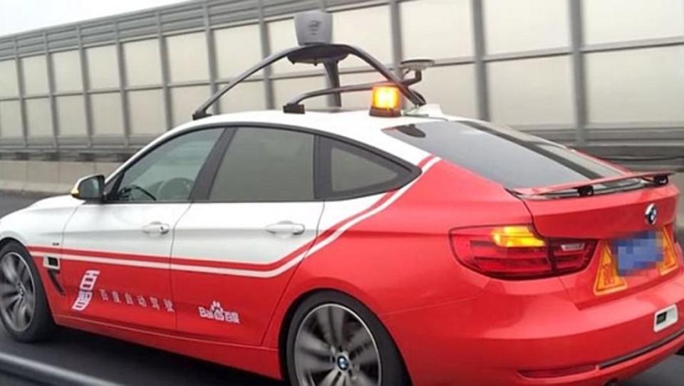 BMW und Baidu testen fahrerloses Auto auf Pekings Straßen