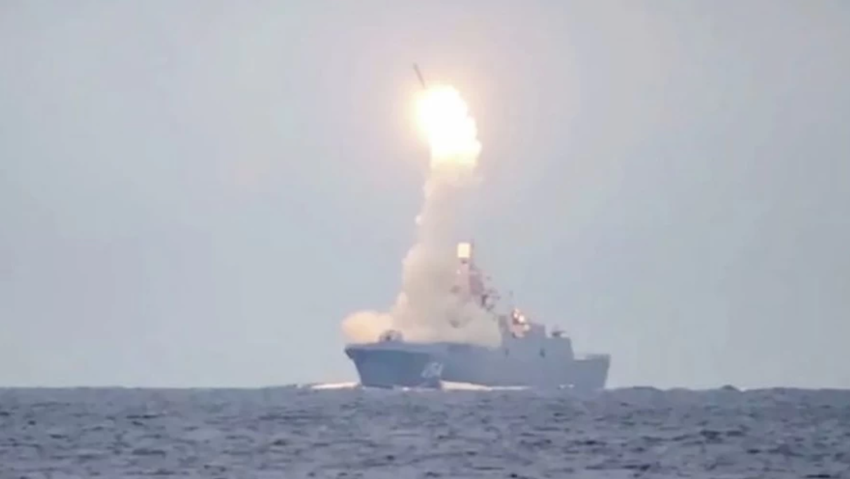 Russland feuert Hyperschall-Rakete in die Barentssee
