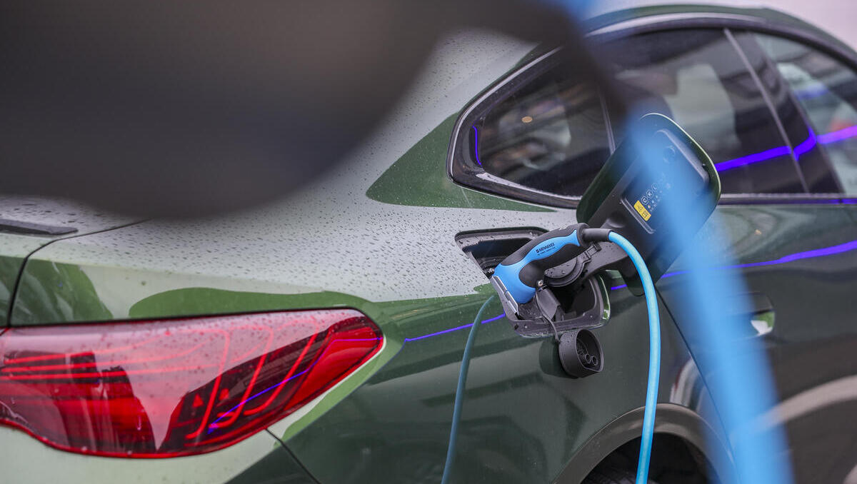 VDA rechnet 2026 mit rund 693.000 neuen E-Autos