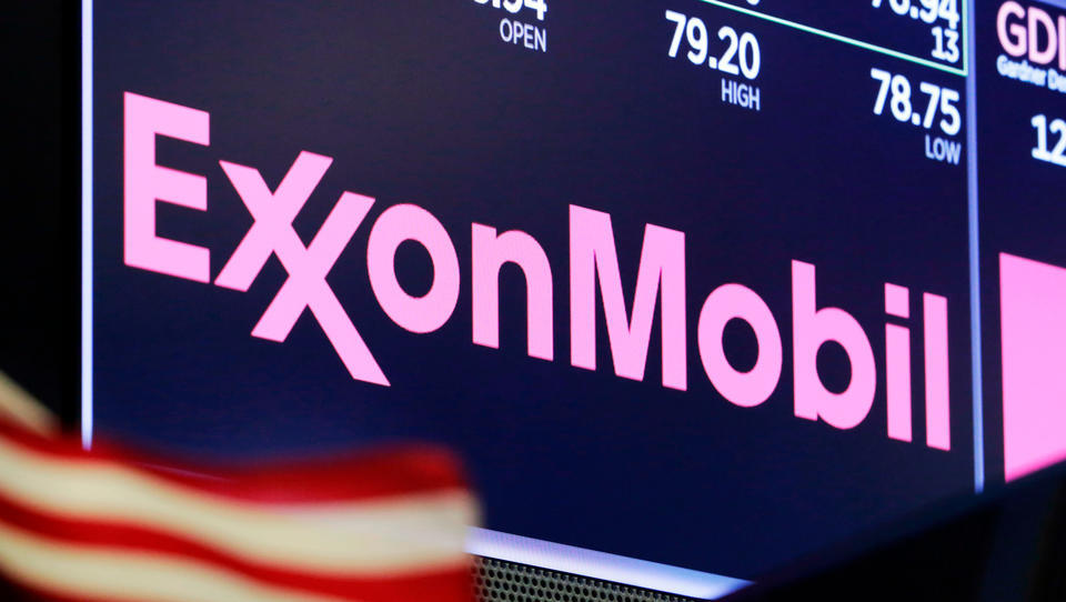 Ölriesen Exxon und Chevron schreiben tiefrote Zahlen und müssen reagieren