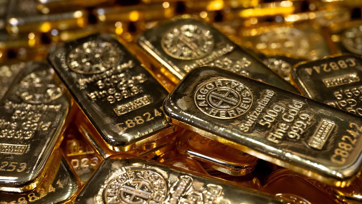 Goldpreis aktuell im Plus: Zwischen Zollstreit, Zinspolitik und charttechnischer Entscheidung