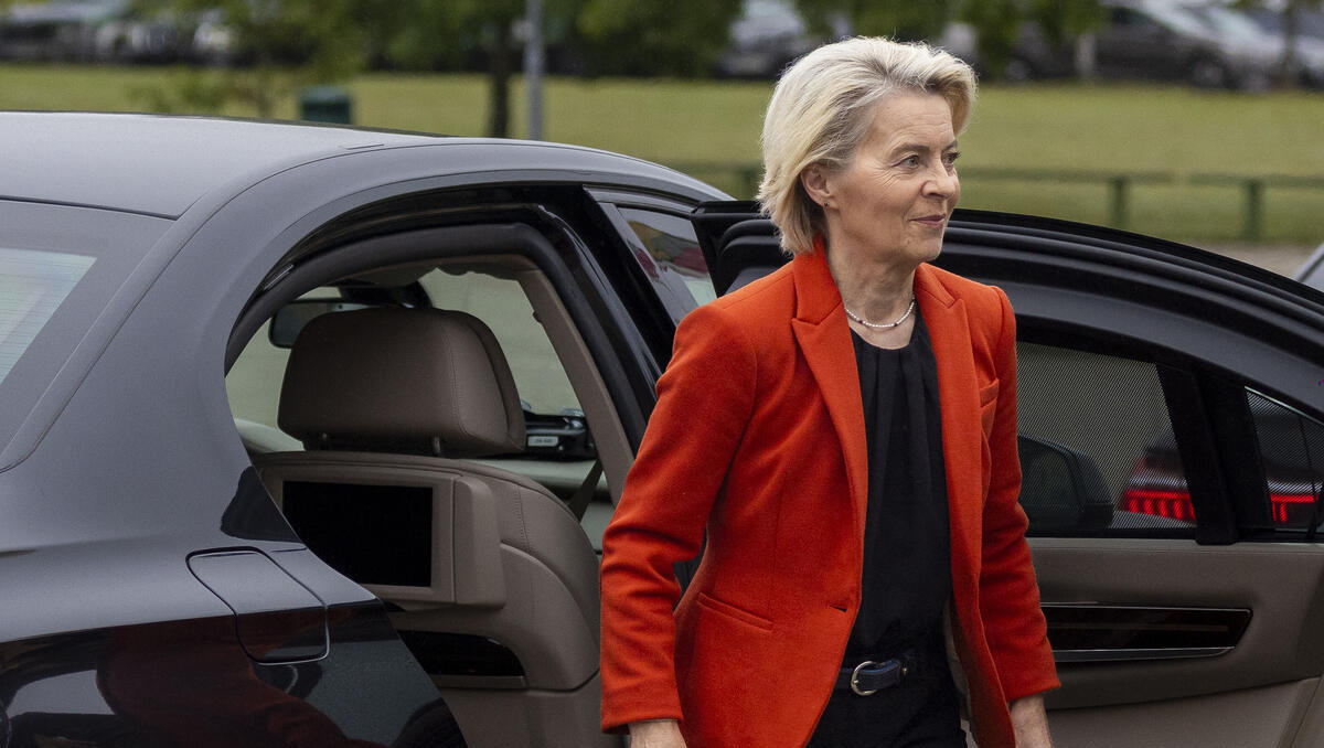 Flugzeug mit Ursula von der Leyen betroffen von GPS-Störung
