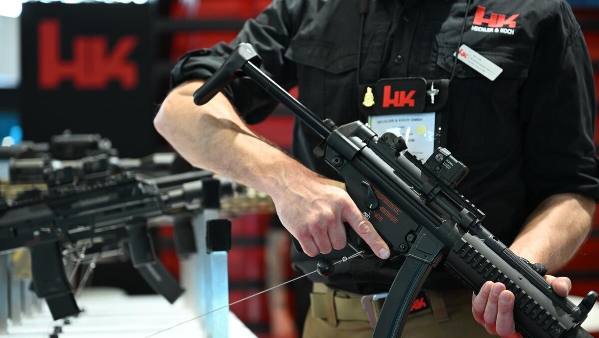 Heckler & Koch erzielt Rekordgewinn und rüstet Produktion auf