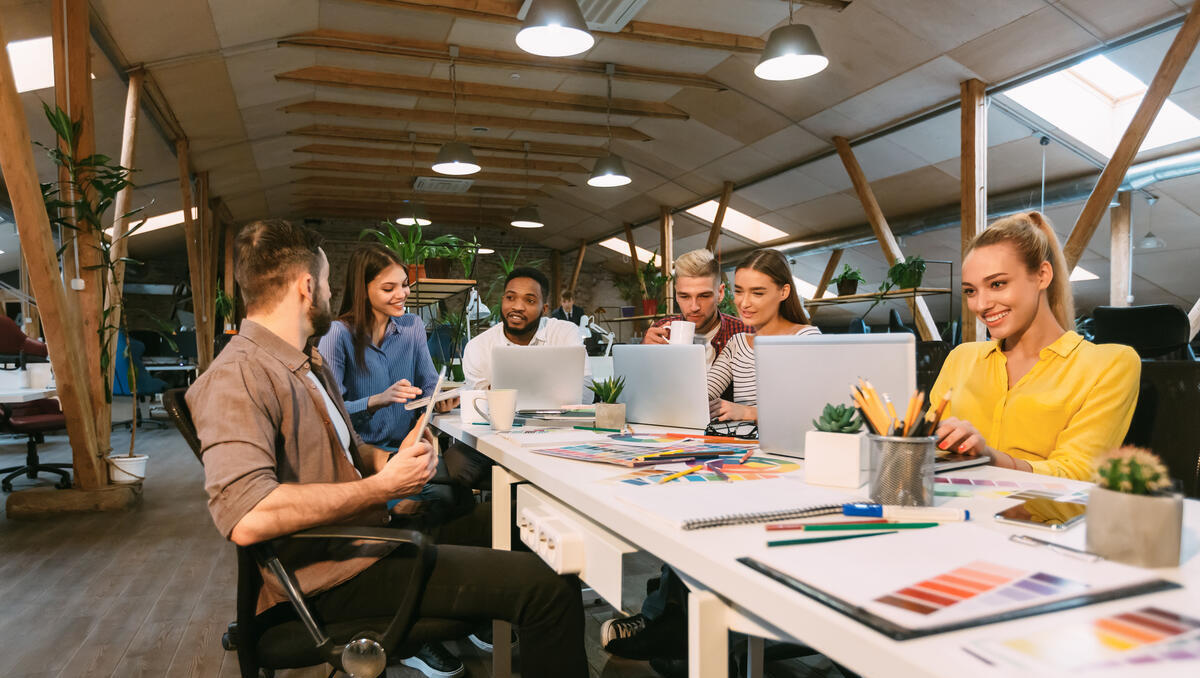 90-Tage-Formel: Mit diesen 6 Maßnahmen können Unternehmen Mitarbeiter binden