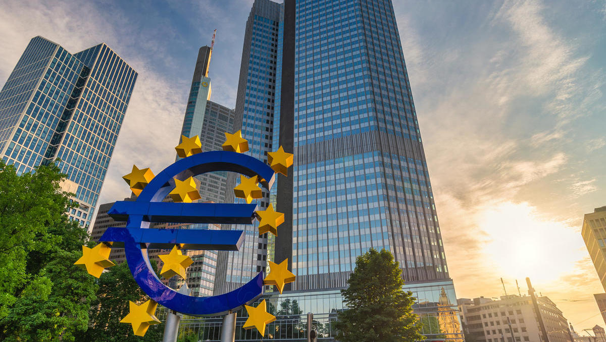 Beginn einer Ent-Euroisierung? Euro-Nutzung bricht laut Swift ein